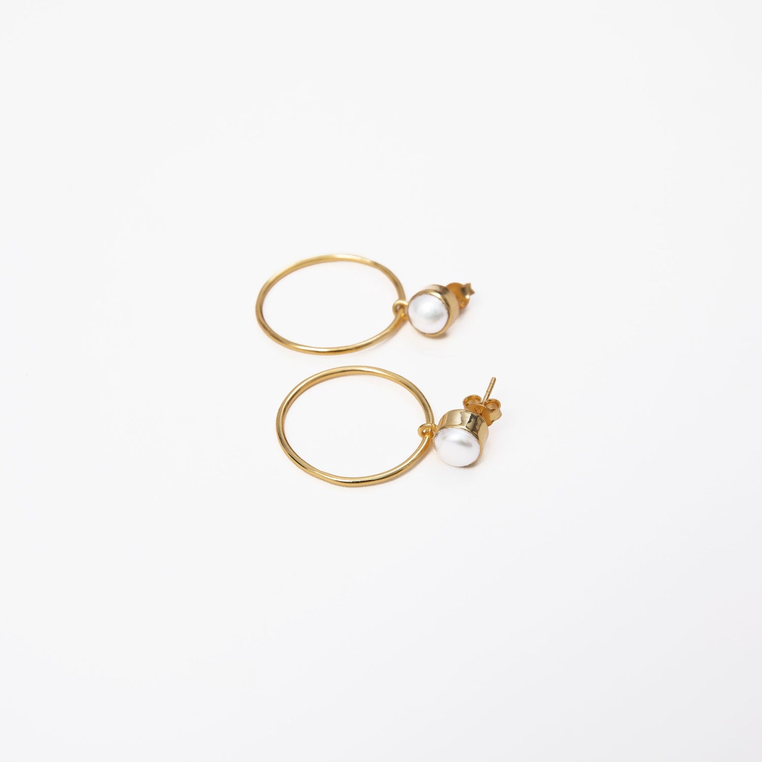 Gold-Plated Pearl Earrings 